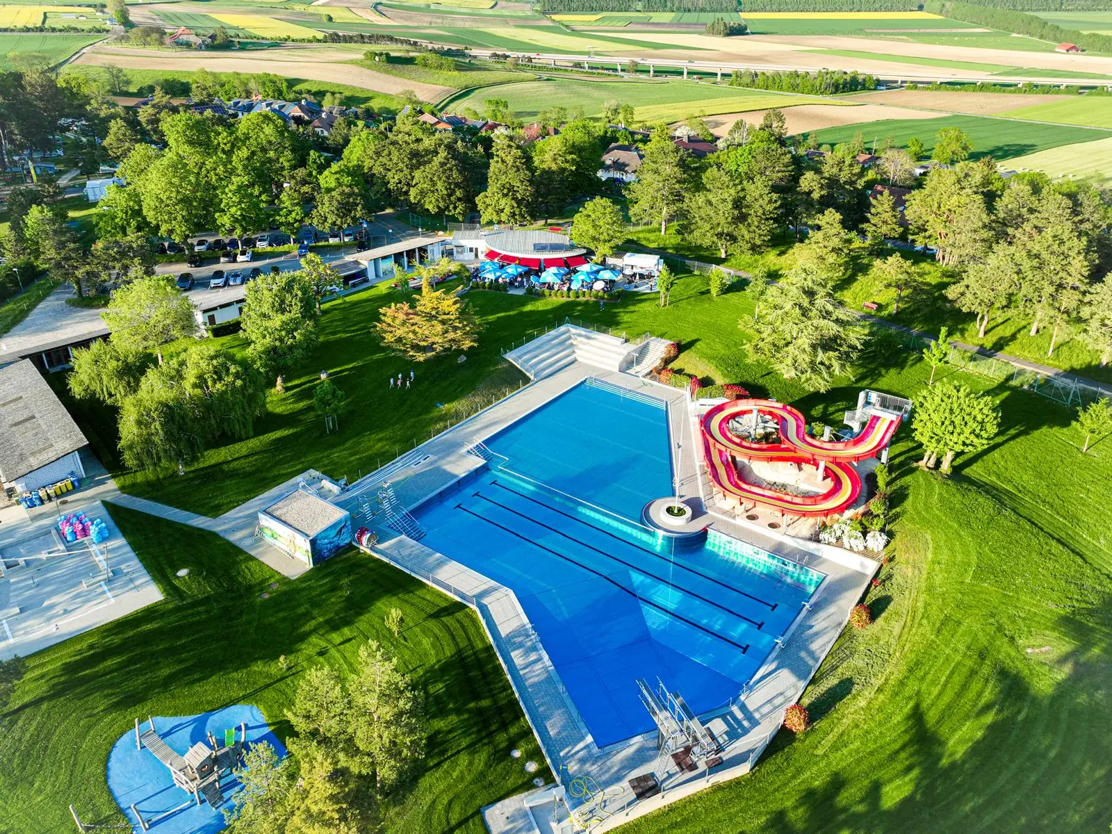 Photo sur site restaurant piscine